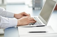 「商談につながるメール」と「ゴミ箱行きとなるメール」の境界線は？　※画像はイメージです（mapo/stock.adobe.com）