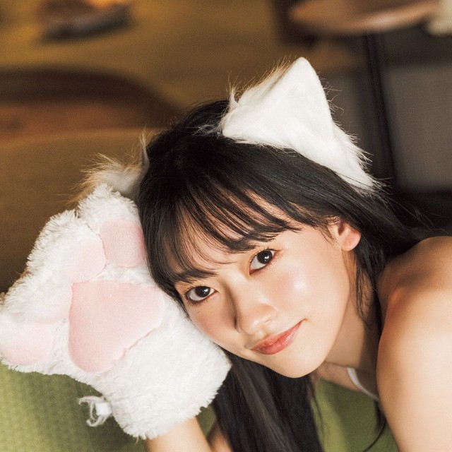 三木優彩「週刊SPA! 」(扶桑社)6月2・9日合併号より＝撮影／TOYO ヘアメイク／萩村千紗子 スタイリング／野田陽子（ミタケイショウ）