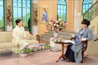 「徹子の部屋」　黒柳徹子（右）、松雪泰子＝テレビ朝日提供