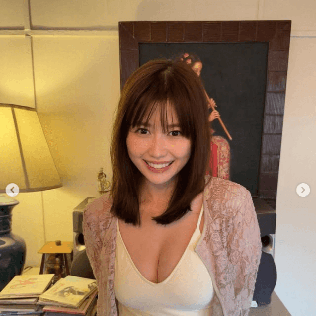 「FLASH」（26年4月7日発売号）に登場した冴木柚葉のオフショット　本人のインスタグラム（@yuzuha_saeki）より