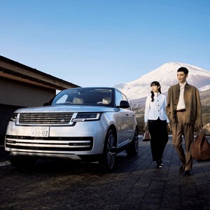 富士の麓で、凛々（りんりん）と。─レンジローバーと過ごす、端正な旅路─