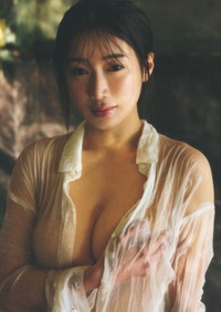 「週プレ」に登場した新海まき©高橋慶佑／集英社