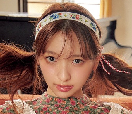 一ノ瀬瑠菜さん（撮影／彦坂栄治 ヘアメイク／加藤志穂（ピースモンキー）　スタイリング／米丸友子）