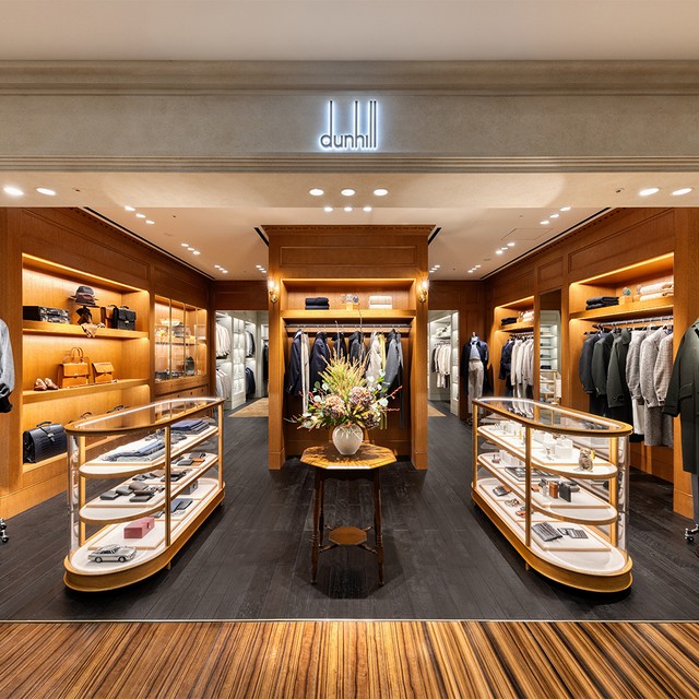 英国紳士のエレガンスを体現する新空間！<br>ダンヒル 阪急メンズ大阪店が<br>リニューアルオープン。