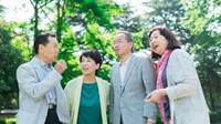 50代から始める“つながりの作り方”　※イメージ画像（One/stock.adobe.com/）
