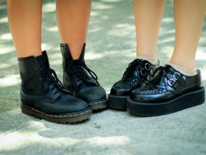 いじめられたのに、「たくさん笑った」彼女との記憶は色褪せずにいる