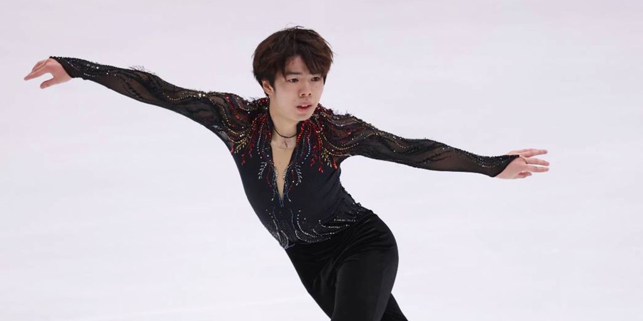 インカレフィギュア、男子は明治大学の佐藤駿が連覇、2位に関西大学の片伊勢武アミン