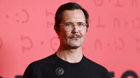 父親は『サイコ』犯人役のオズグッド・パーキンス監督