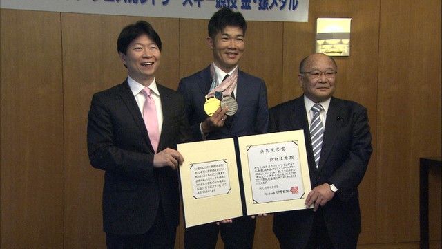 平昌パラリンピックで金・銀メダル　新田佳浩選手に岡山県民栄誉賞