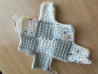 現在はブランケットを編み途中だそう／minoaさん提供