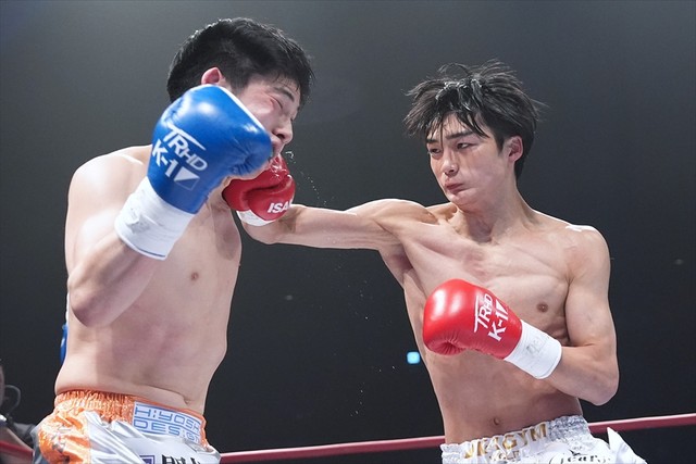 大久保琉唯の鋭いパンチ