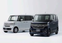 N-BOX・N-BOX Custom（出典／ホンダのプレスリリース「「N-BOX」が2021年度 新車販売台数 第1位を獲得」より　https://www.honda.co.jp/content/dam/site/www/news/cq_img/2022/04/4220406_link.pdf）