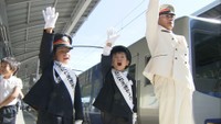 鉄道の日を前に…園児2人がJR高松駅の1日駅長に　元気に「出発進行！」