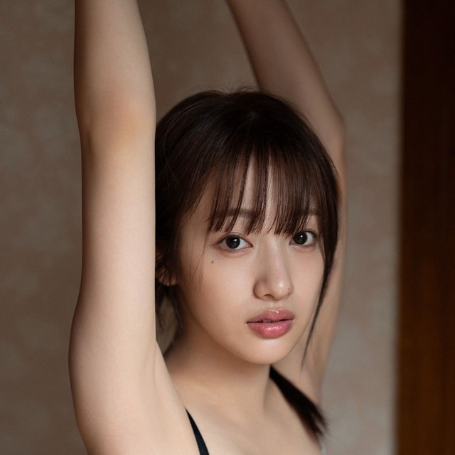 私立恵比寿中学・桜木心菜の2nd写真集（秋田書店）より