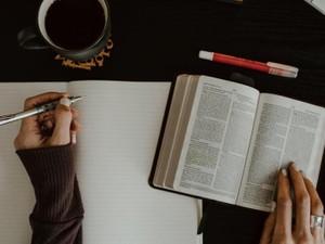 恋人や結婚は「私以外の人から見た私の満足度を示すバロメーター」