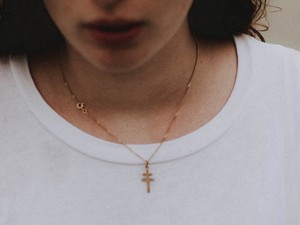 一目惚れしたネックレスが絡まった最後のデート。思い出は苦くても