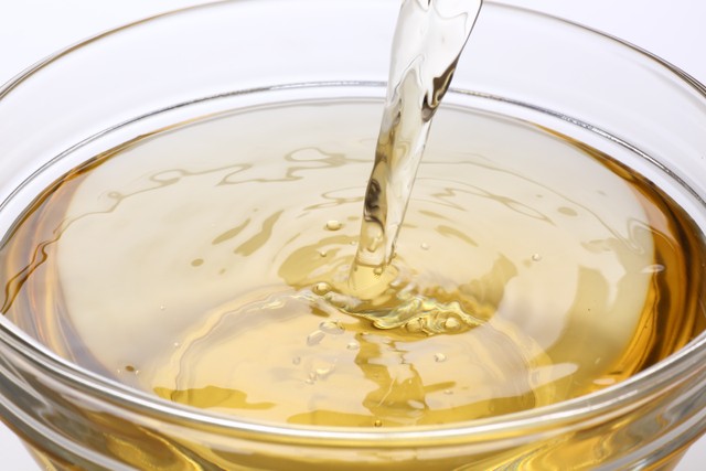「酢水」につけることでより辛味が和らぎます※画像はイメージです（taa22/stock.adobe.com）