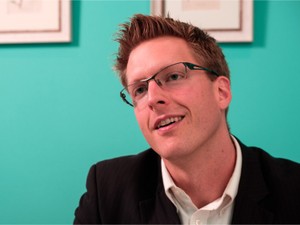 厚切りジェイソンが語る「異論と議論のススメ」