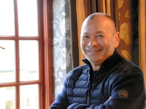 ハーフが特別でないオーストラリア、昔は違った　先輩たちが語る差別体験