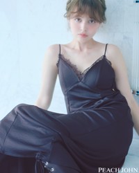 加藤ナナさんが起用された「PEACH JOHN」の新作コレクション「60‘s VINTAGE COLLECTION」のビジュアル