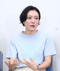 舞台「僕らの時代じゃない」合同取材会に出席した鈴木杏