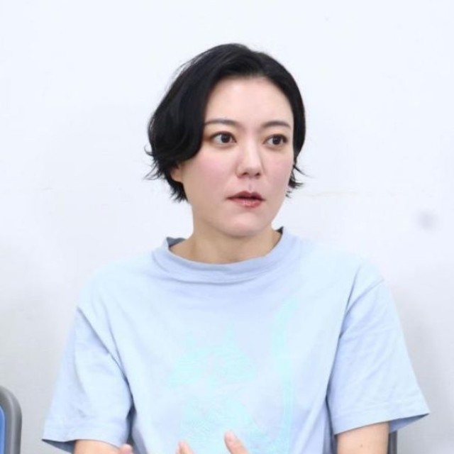 舞台「僕らの時代じゃない」合同取材会に出席した鈴木杏