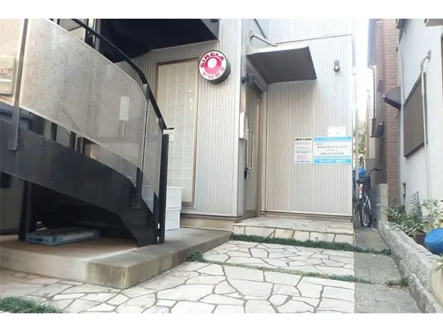 191793 アルバート司法書士事務所 会議中