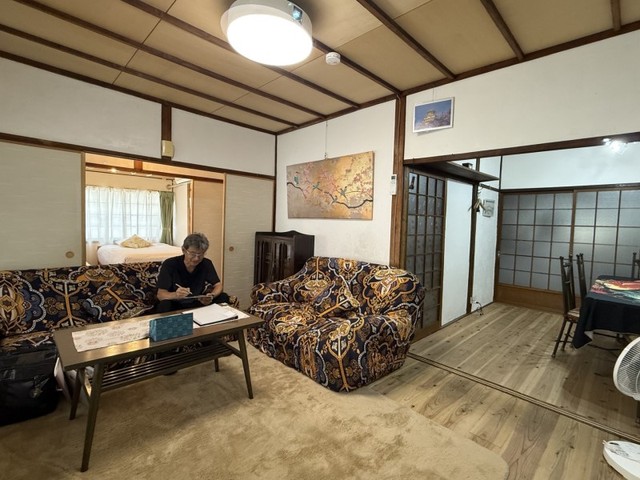 民泊施設としてオープンした旧吉田彦七家住宅の内部