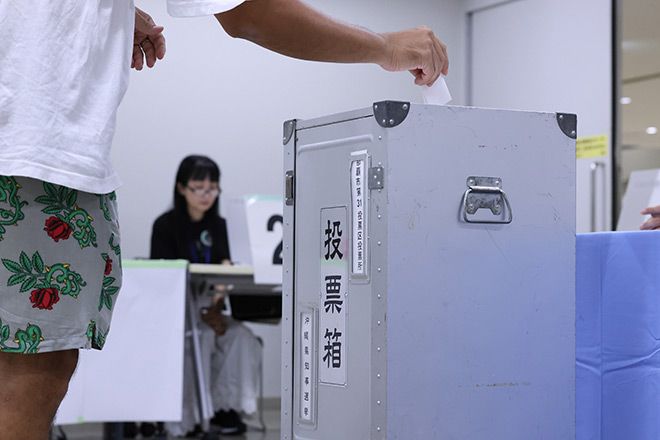 Exit polls: Voters in Okinawa trust Koja with lifting local economy