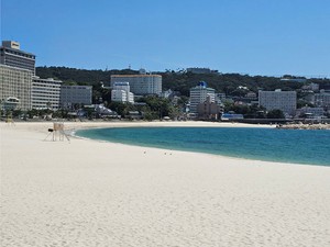 南海トラフ地震に備える　パチンコホールを避難所に　広い駐車場や景品の即席麺も活用