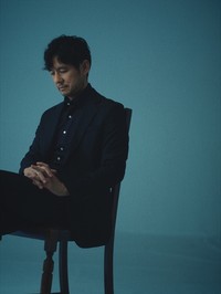 西島秀俊さんフォト集｜好書好日