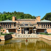 愛知県の博物館明治村に移築された旧帝国ホテルの玄関部分　※画像はイメージです（oliver0723/stock.adobe.com）