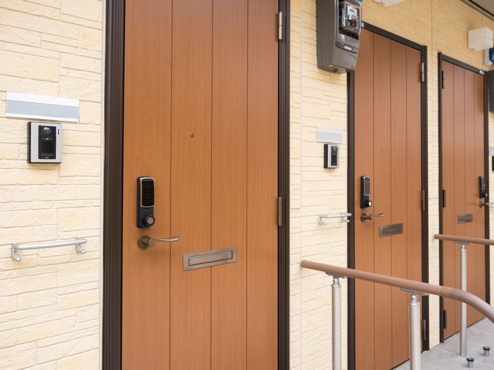 アパートの立ち退き料の相場は 建て替えや取り壊しをする際の交渉ポイント 相続会議