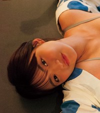 豊田ルナ「旬撮GIRL Vol.30」(扶桑社)より＝撮影：細居幸次郎 ヘアメイク：田村直子 スタイリング：MELON