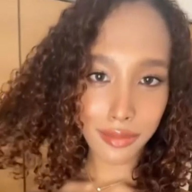 【アフター写真】くるくるとしたカーリーが大人っぽい／投稿主さん提供