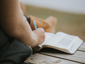 私は私に期待しているから、文章を書き続ける。作家の夢をかなえたい