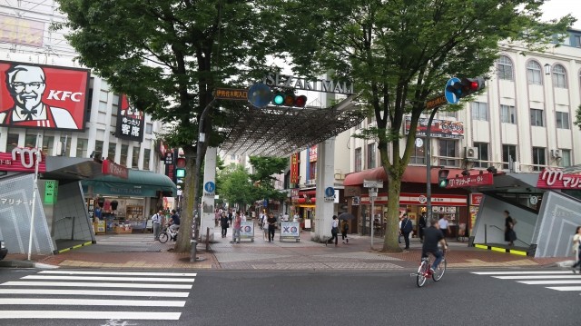 今回の投稿に対して「点字ブロックは意識していたけれど、音については考えたことがなかった」というコメントが多かった（photoACより「ニックジャガー」さん撮影、イメージ画像）