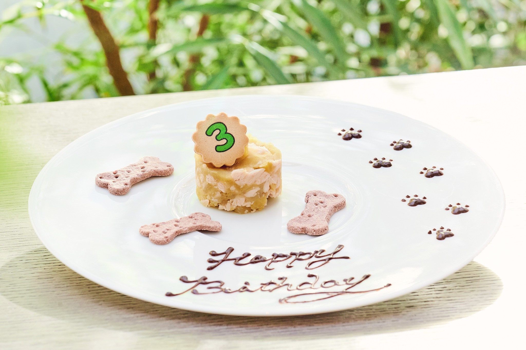 あなたのワンちゃんがラテアートに！「愛犬フォトラテ」プラン開始、犬