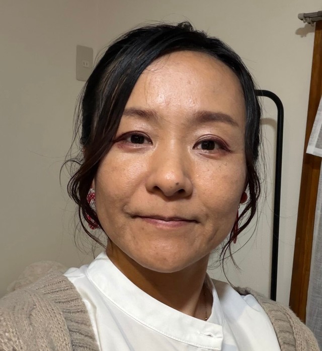 Before：AIにメイクの提案を依頼した元の写真。気になるAfterは…？／aoさん提供