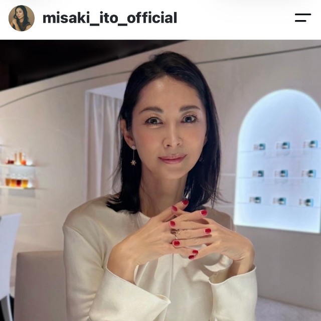 伊東美咲（＠misaki_ito_official）さんのインスタグラムより