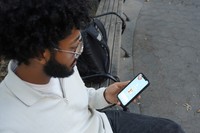 昨秋以降、日々の消費を強く意識するようになったというアンマルさん=2024年9月10日、米ニューヨーク市、荒ちひろ撮影