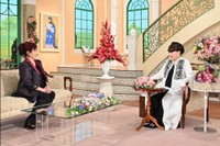 「徹子の部屋」   (右から)黒柳徹子、渡辺美里＝テレビ朝日提供
