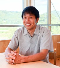 ごみの情報を届けたいと語る寺井さん（亀岡市保津町・サーキュラーかめおかラボ）
