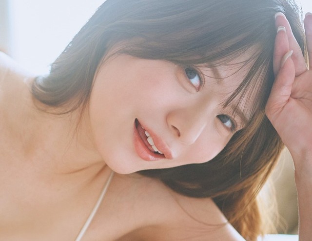 篠宮なほ(C)光文社/週刊FLASH 写真◎岡本武志