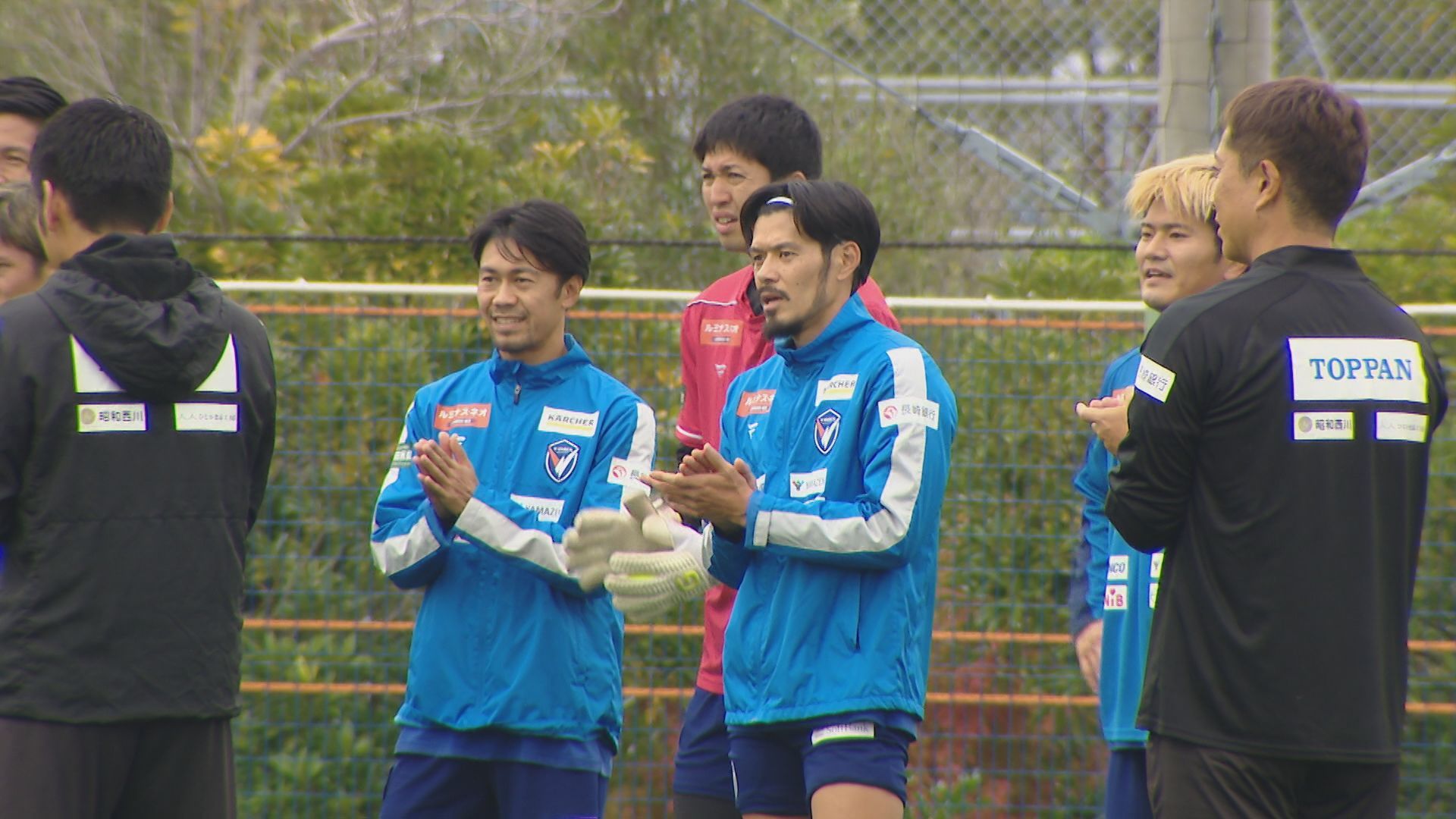 V・ファーレン長崎　山口選手 シャツ 5番 サイン入り V・ファーレン長崎 山口選手 シャツ 5番 サイン入り