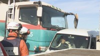 渋滞中の車にタンクローリーが衝突した想定の訓練　岡山市消防教育訓練センター