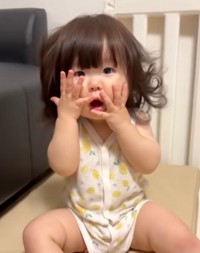 隠れてない”いないいないばぁ”も可愛い♡（提供：@sarapapaaaaさん）
