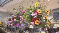 バレンタインに花を贈ろう　市役所にフラワーアレンジメント　香川・三豊市