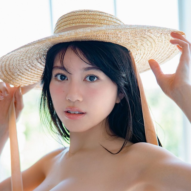 グラビアムック『FRIDAY GOLD 2026 Winter』に登場する加藤玲菜（講談社）
