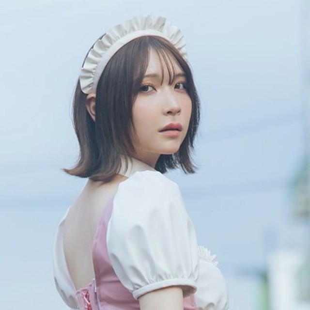 あまつまりな5th写真集（撮影／横山マサト　Ⓒ光文社）